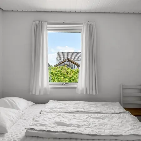 Feriehus Majvor - 100m From The Sea By Interhome *