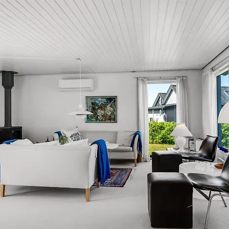 Semesterbostad Majvor - 100m From The Sea By Interhome Løkken